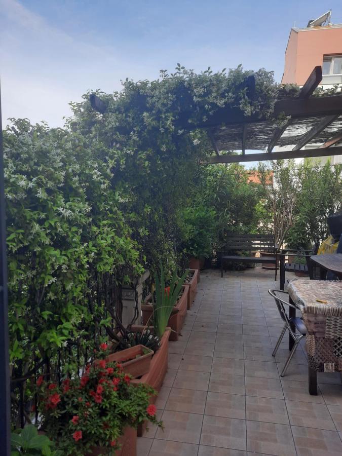 Amazing Flat With Terrace Apartment Милано Екстериор снимка